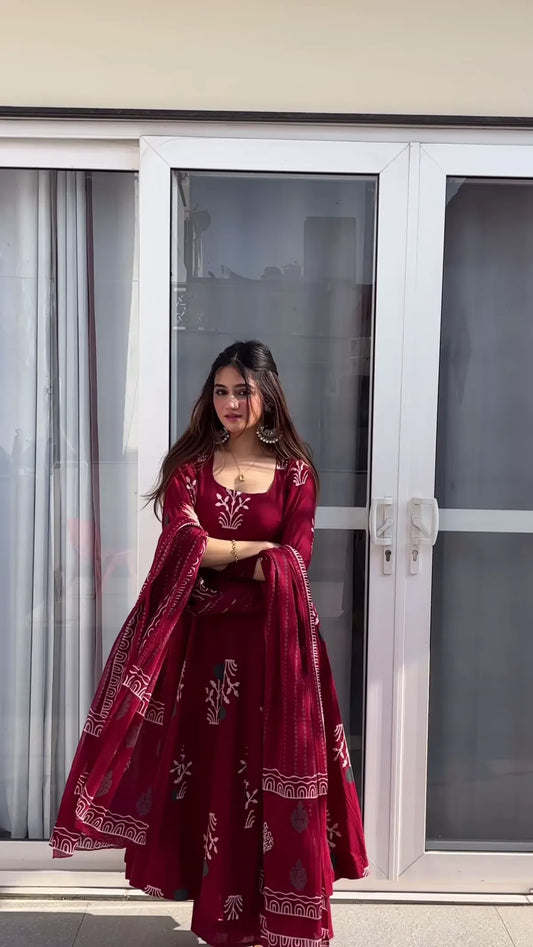 Maroon Discharge Print Anarkali Suit Set with Pant & Dupatta (Maroon)