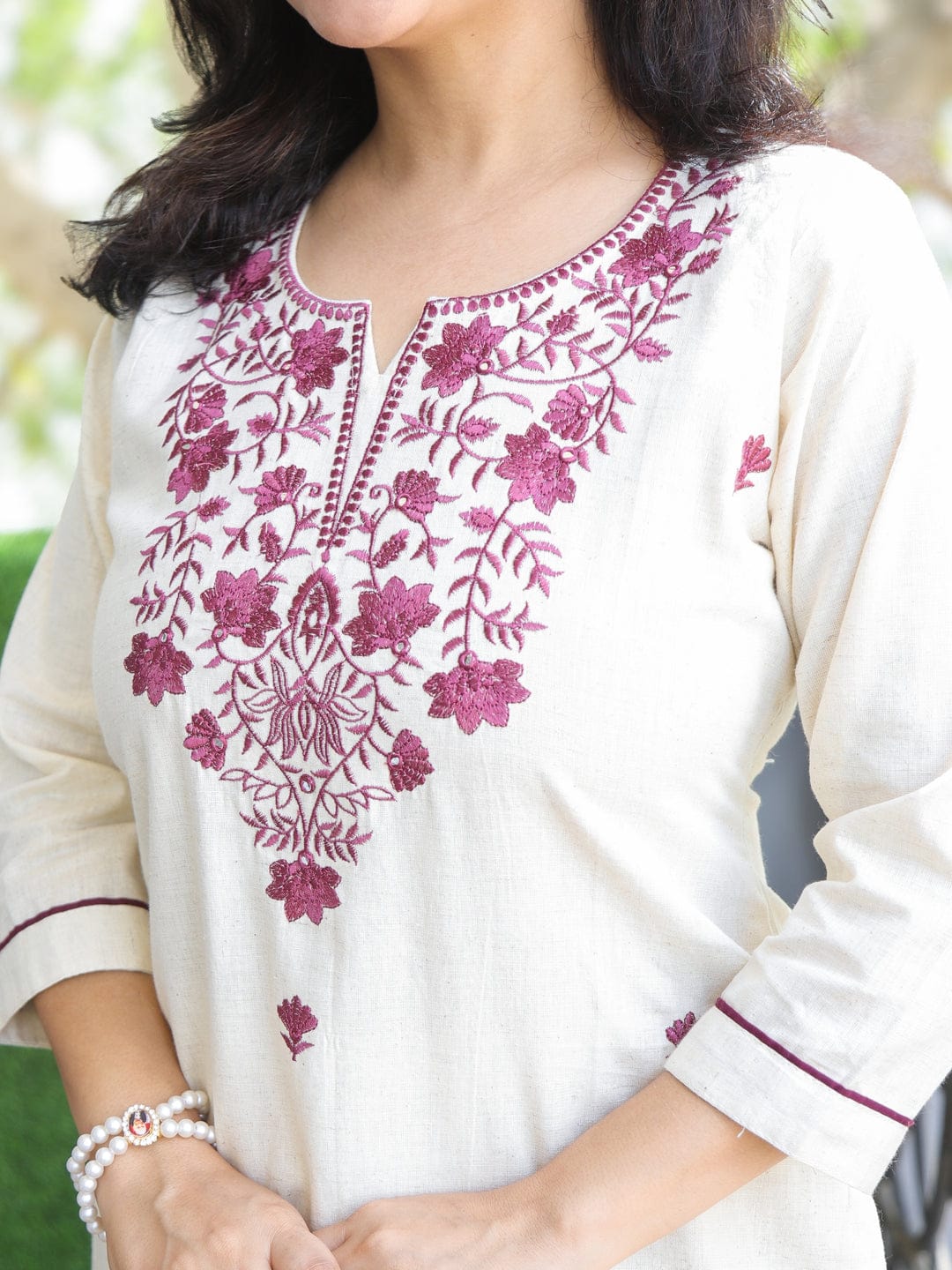 Elegant Off-White Embroidered Kurta Set