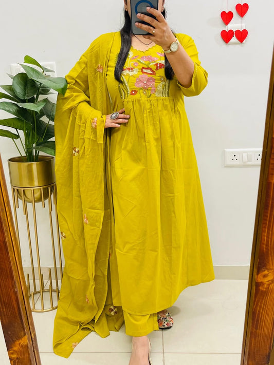 Yellow Embroidered Kurta Set with Dupatta – Festive Ethnic Wear